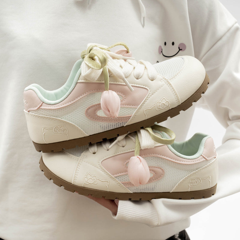 Damskie modne sneakersy Hello Kitty z antypoślizgową podeszwą i unikalnym kwiatowym sznurowaniem