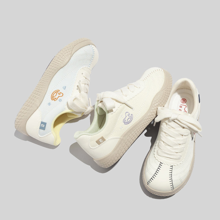 Damskie stylowe niebieskie skórzane sneakersy na sznurowadła