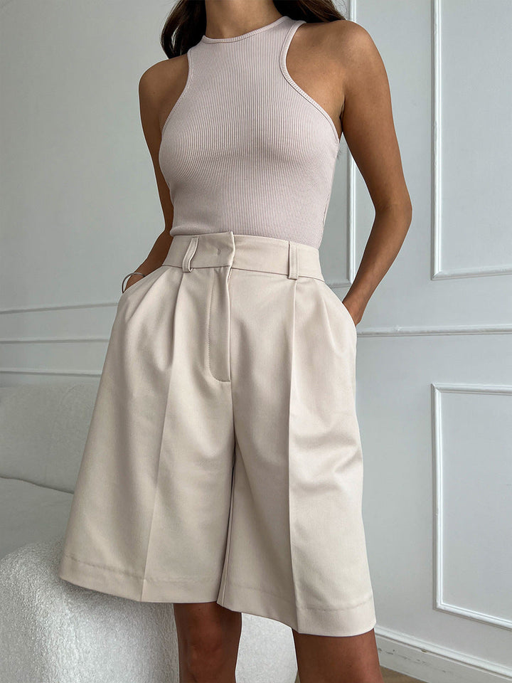 Women's Shorts Beige – Knee-length & Elegant – Summer Fashion 2025