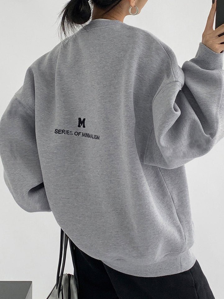 Oversized sweatshirt for women in minimalist design
