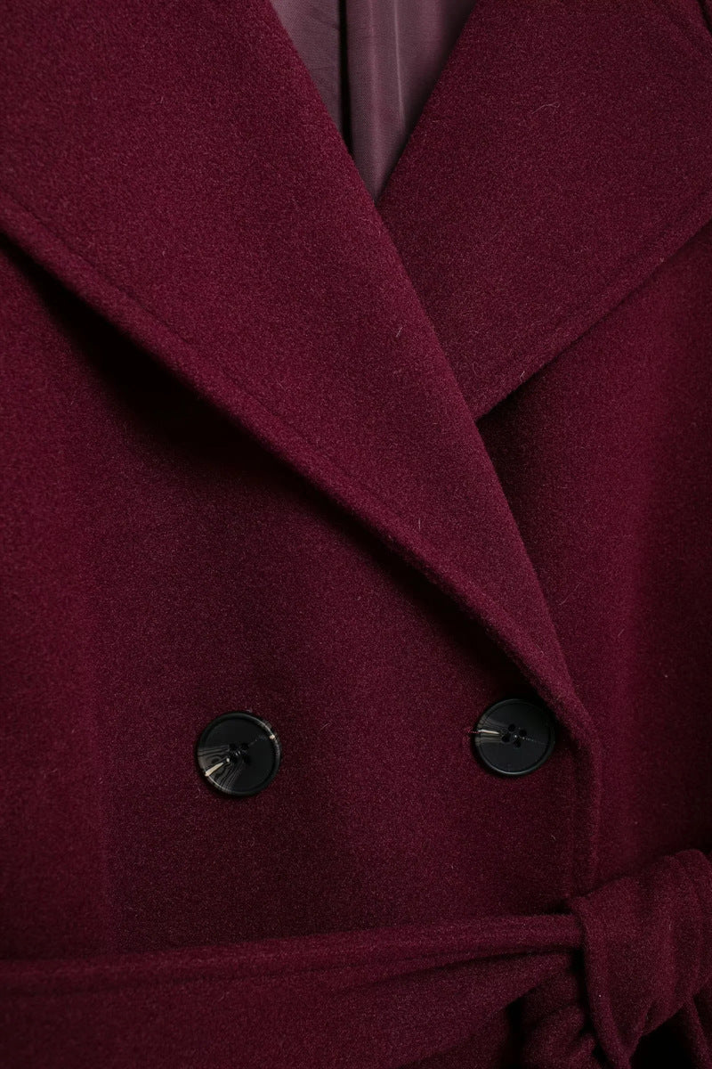 Rosie – Classic Burgundy Jas