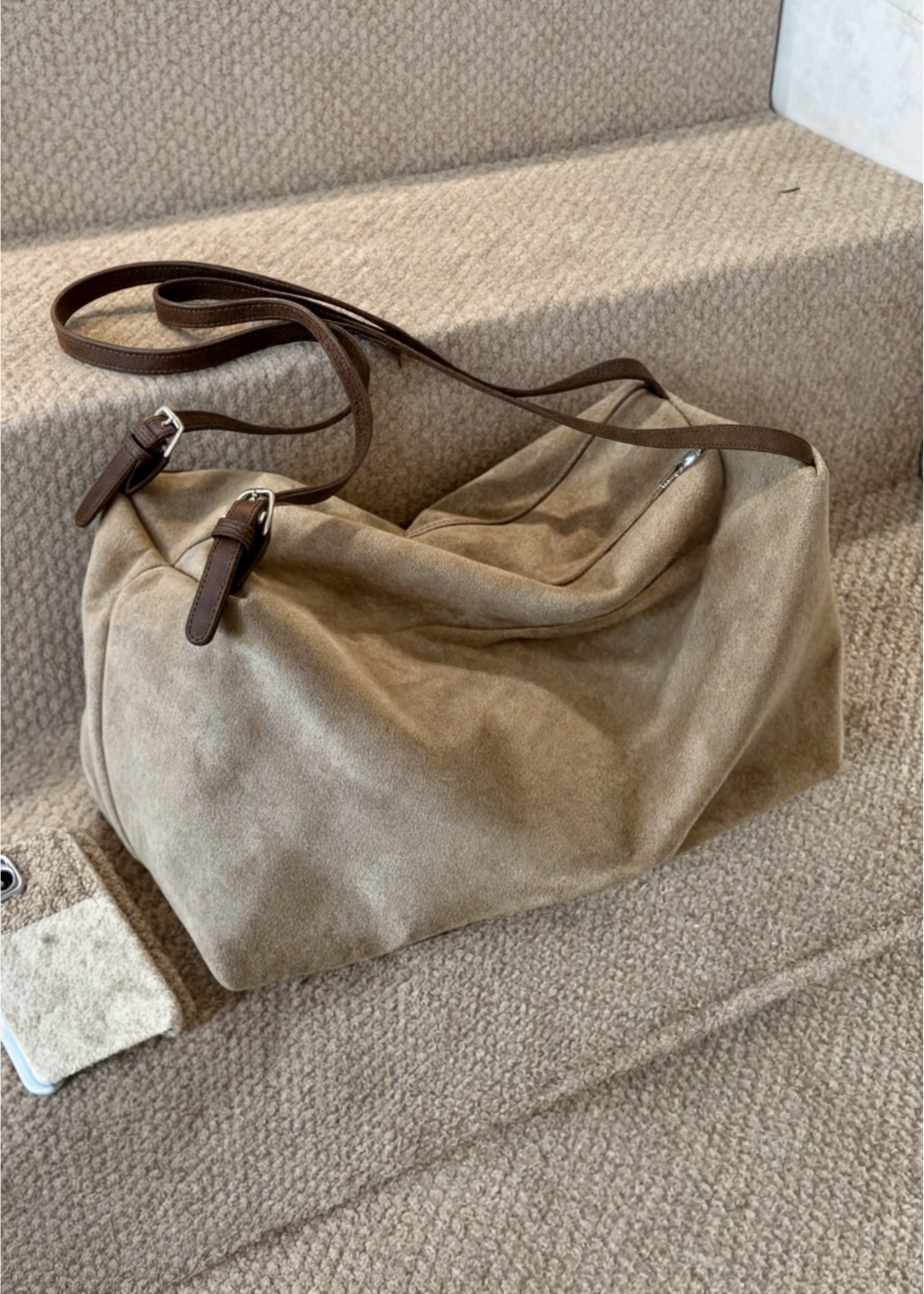 Women's Suede Crossbody Bag – Vegan Shoulder Bag Elegant & Compact