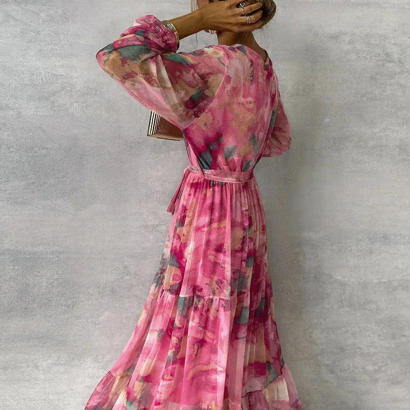 Romantisches Maxikleid mit Blumenmuster: Bequem und stilvoll für besondere Anlässe 4