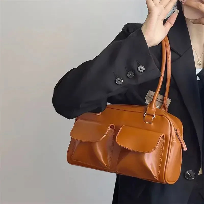 Vintage straw beach bag with vegan leather