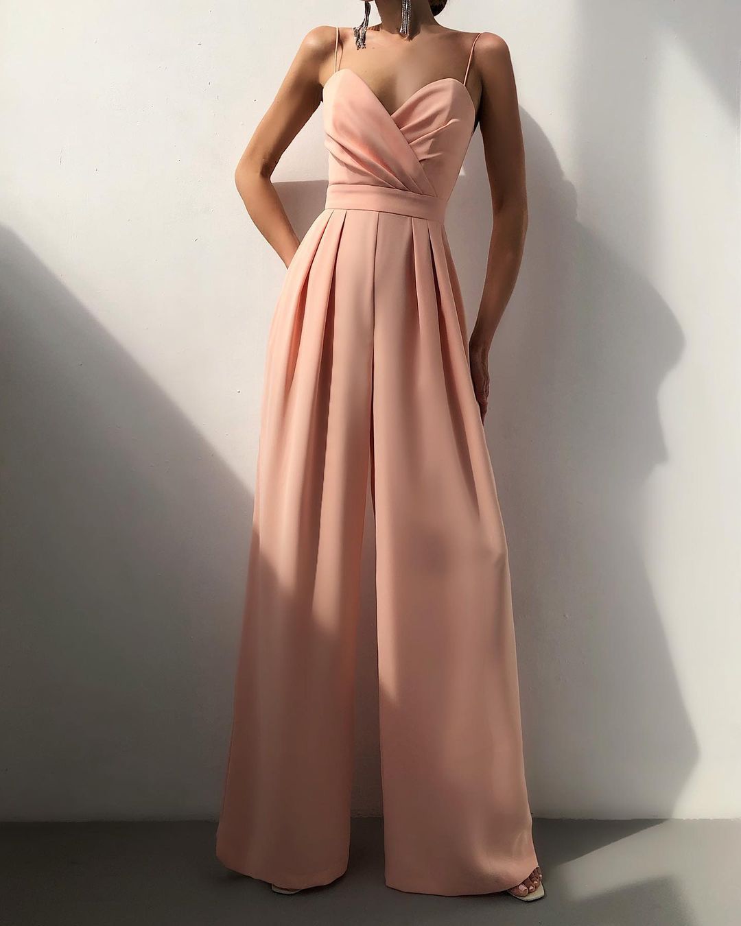 Elegant jumpsuit with spaghetti straps for women