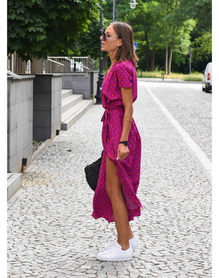 Women's midi dress with V-neck and floral pattern