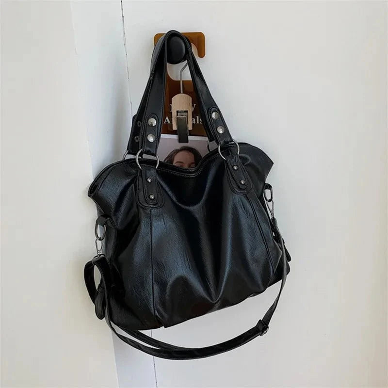 Elegant tote bag made of faux leather