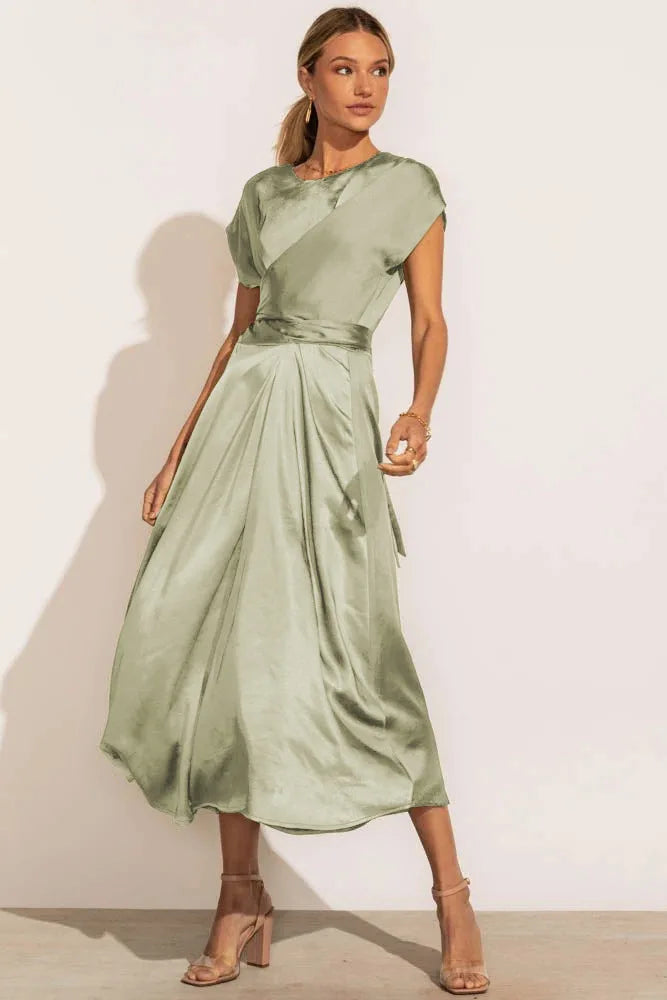 Damen Midikleid – Satin – Eleganter Schnitt mit Wasserfallausschnitt