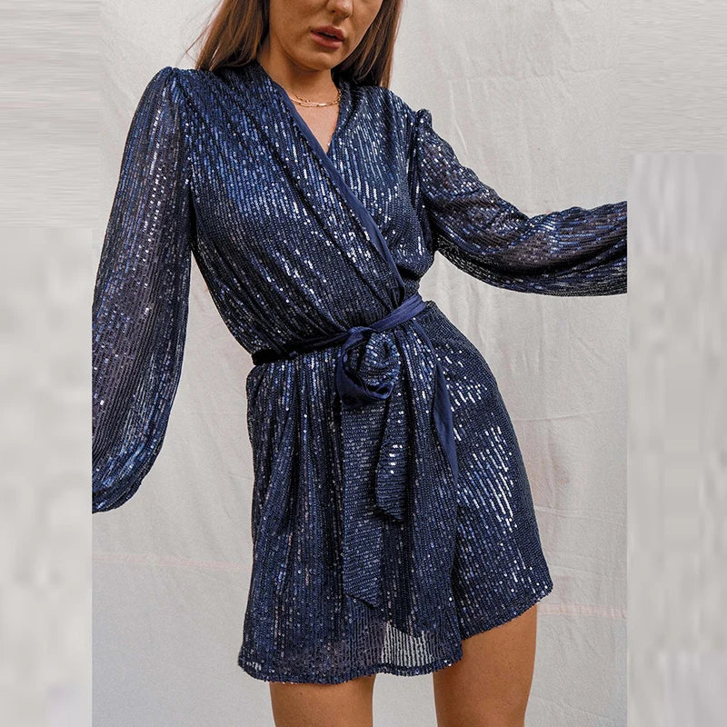 Elegantes Kleid mit V-Ausschnitt