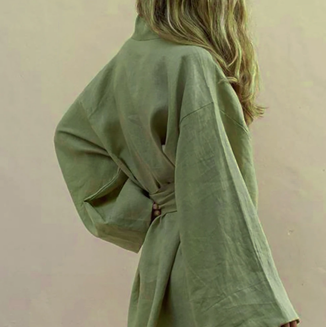 Women's satin kimono with belt and loose fit for spring and summer