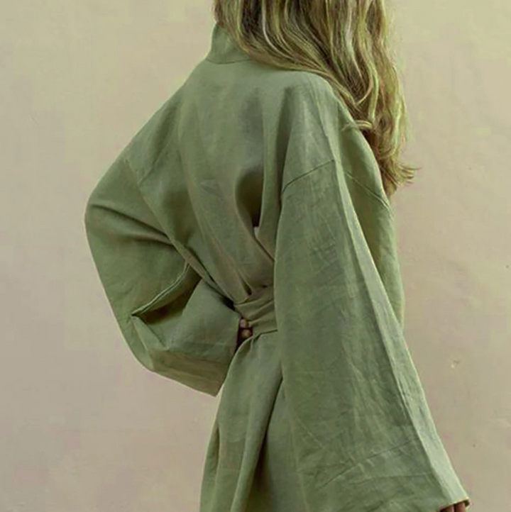 Women's satin kimono with belt and loose fit for spring and summer