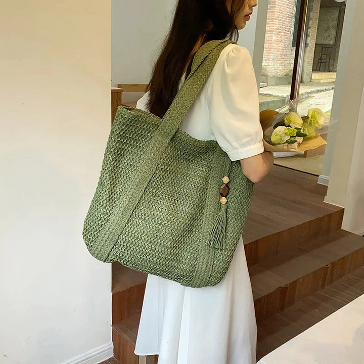 Boho Beach Bag Women – Handwoven Shopper with Tassel & Zipper