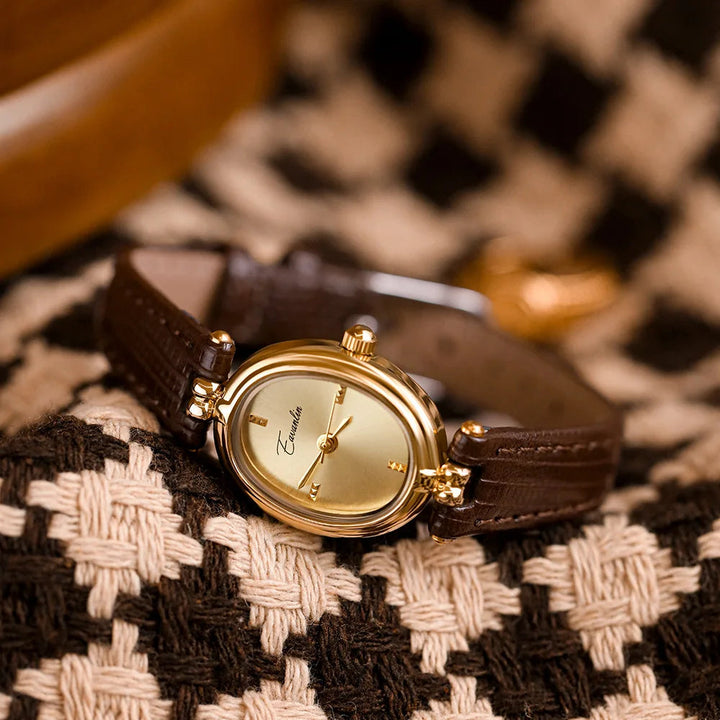 Women's Wristwatch with Golden Dial – Elegant Leather Strap