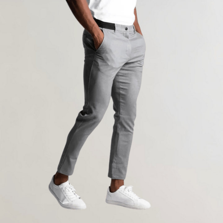 Pantalones chinos elegantes para hombre en corte slim, cómodos y versátiles