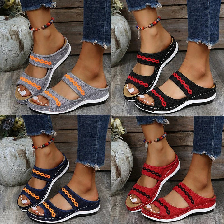 Damskie sandały boho na płaskiej podeszwie – letnie klapki typu slip-on