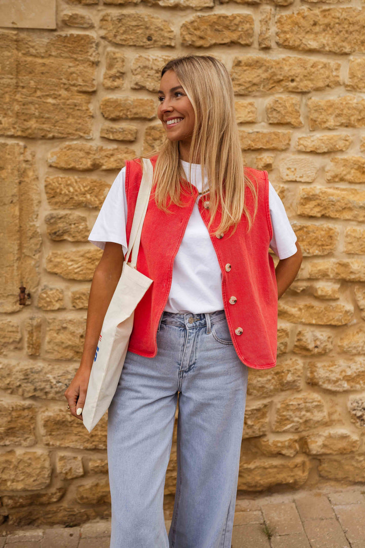 Women's vest with buttons – Red, figure-hugging & light – Summer & layering