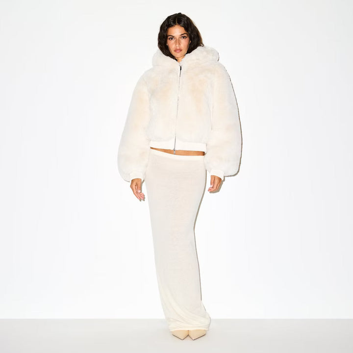 Damski płaszcz ze sztucznego futra, edycja limitowana
