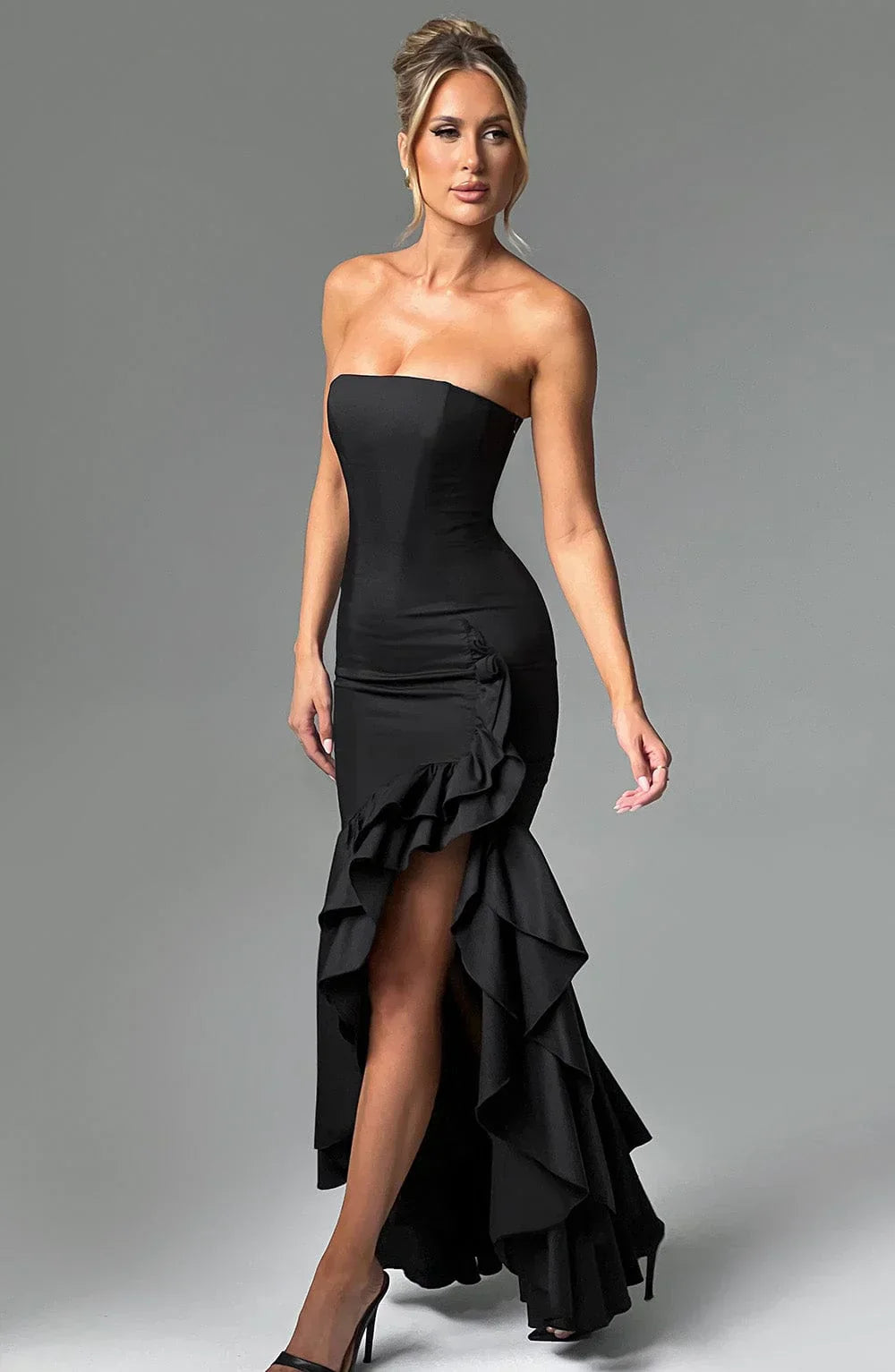 Elegantes ärmelloses Maxikleid mit Schnürdetail & Schlitz – Abendkleid