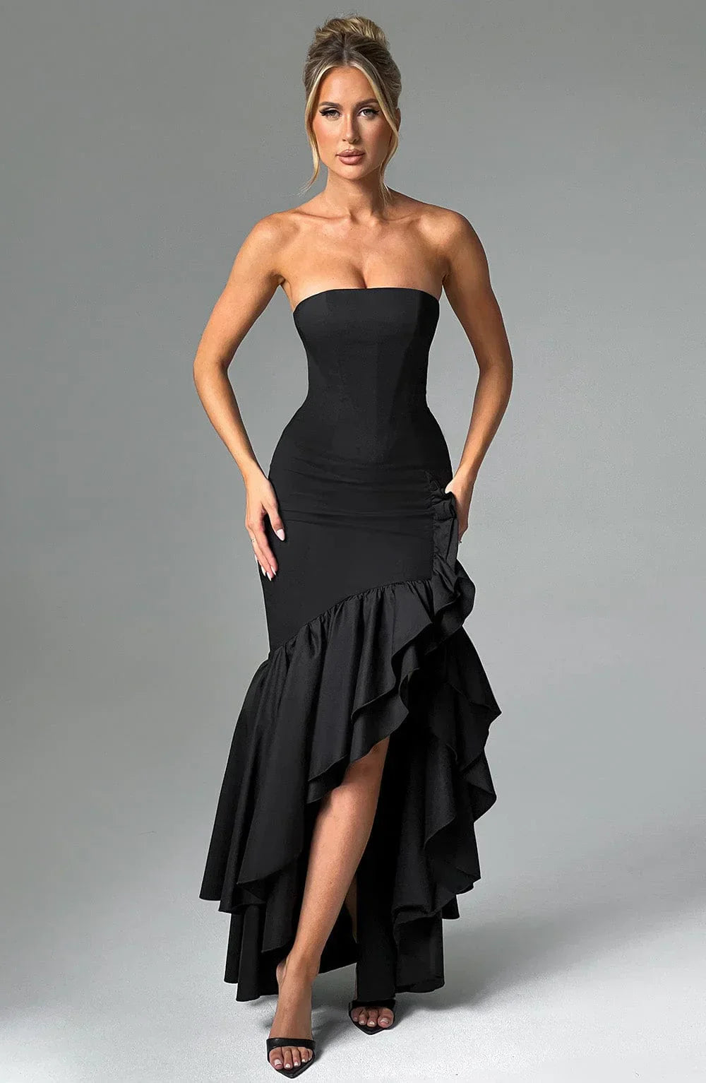 Elegantes ärmelloses Maxikleid mit Schnürdetail & Schlitz – Abendkleid