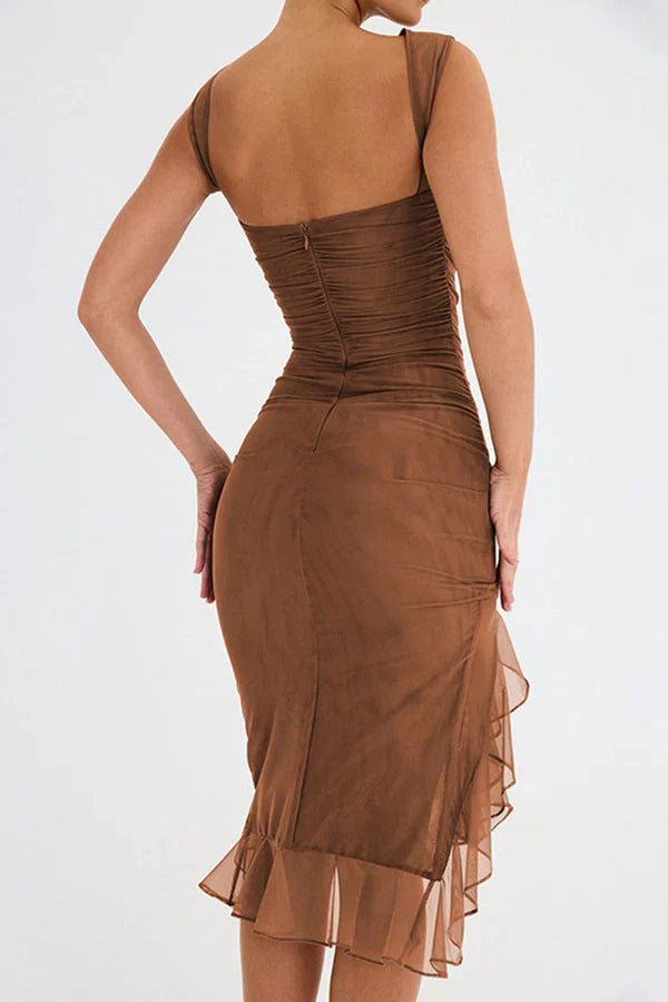 Elegante vestido sheath con volantes | Femenino, entallado y versátil