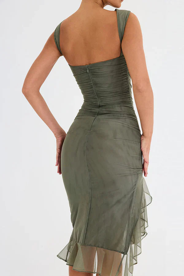 Elegante vestido sheath con volantes | Femenino, entallado y versátil