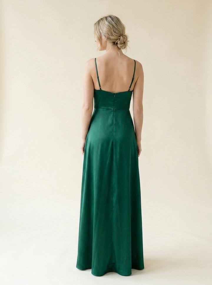 Elegantes Abend-Maxikleid mit Trägern für Damen – Festliches Hochzeitsgast-Outfit - back-hero