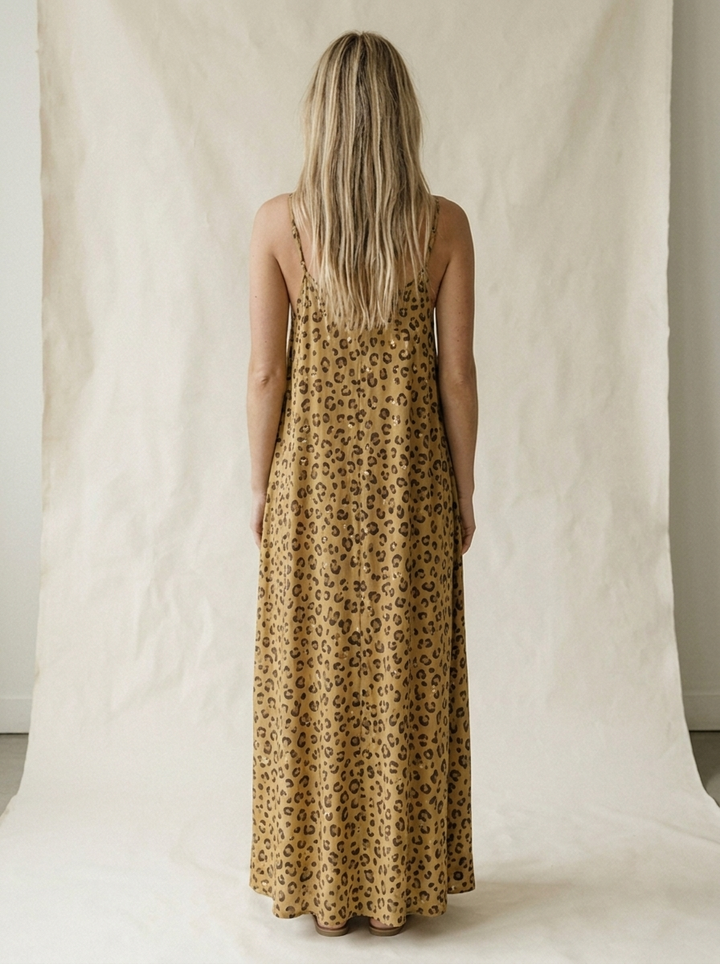 Leoparden-Maxikleid mit Pailletten für Damen – Glamouröser Sommer-Look - back-hero