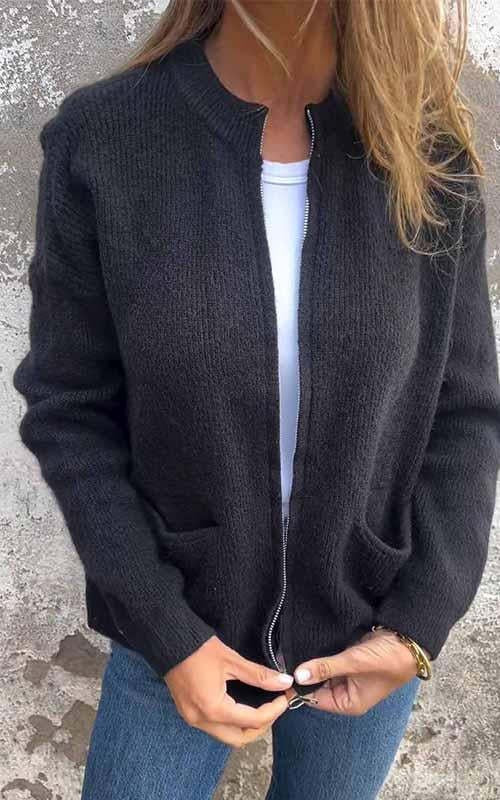 Women’s cardigan with a crew neck and zipper
