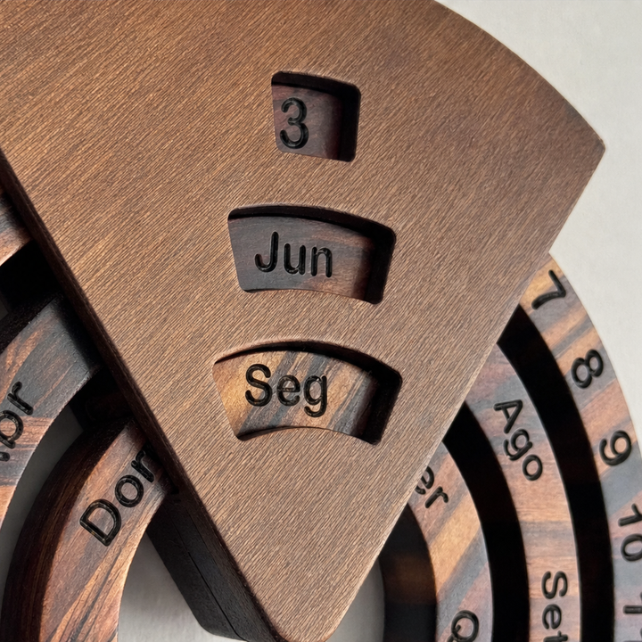 Everwood | Hölzerner Dauerkalender mit drei Ringen