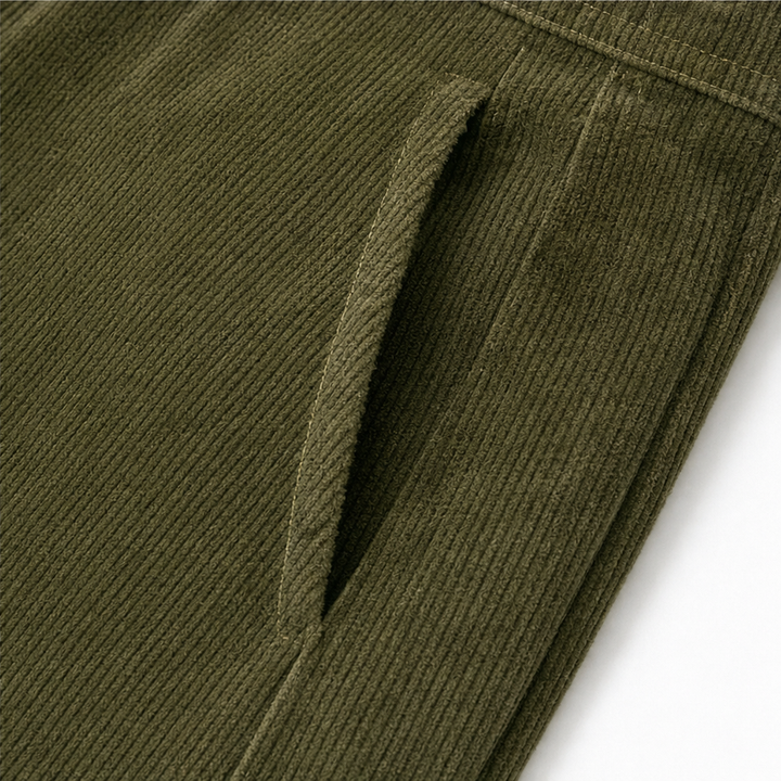 Cordelle | Cord-Hose mit asymmetrischem Knopfverschluss