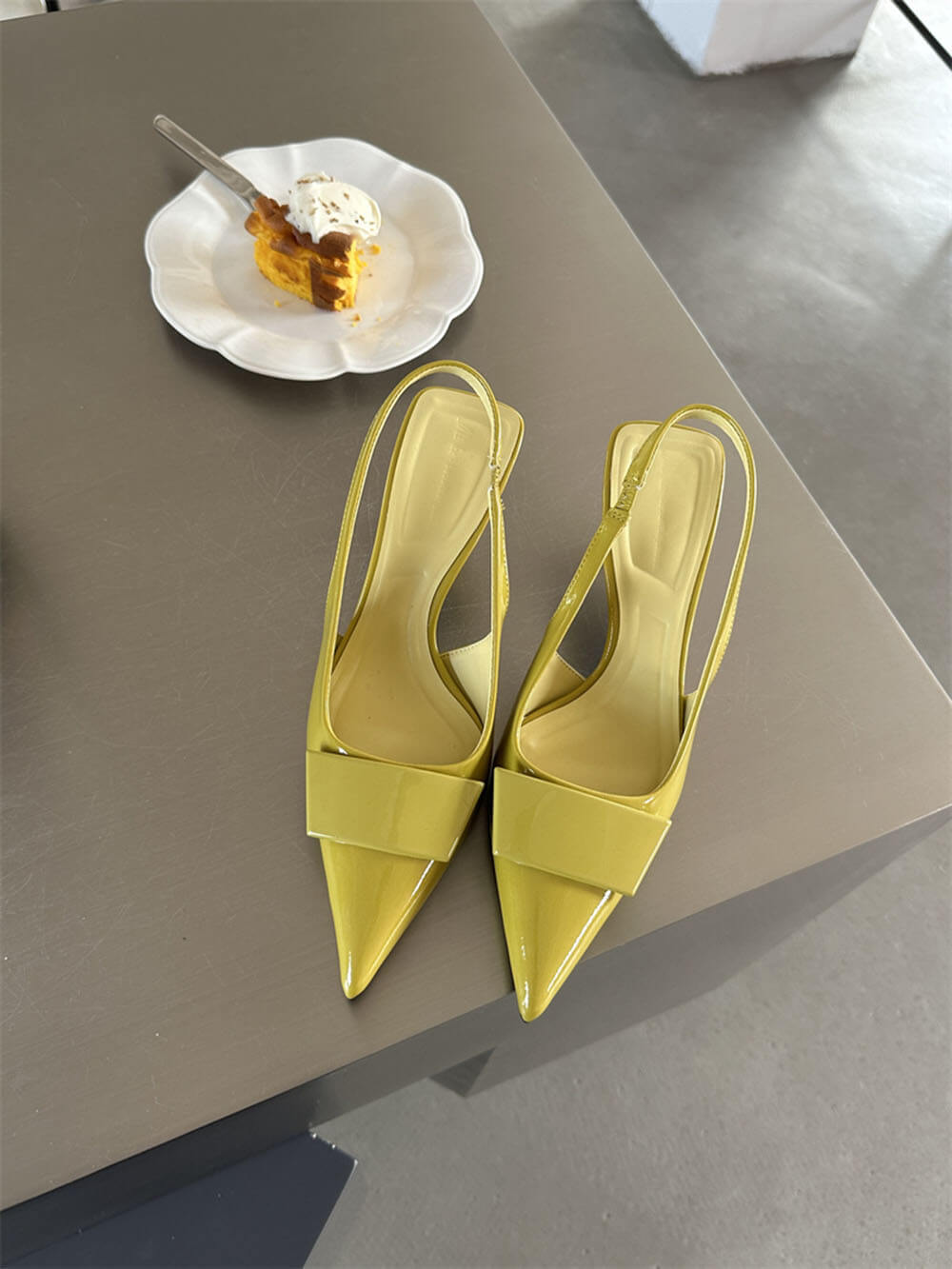Women's Sandals with Square Buckle Pointed Stiletto Mid-Heel – Elegant Heels