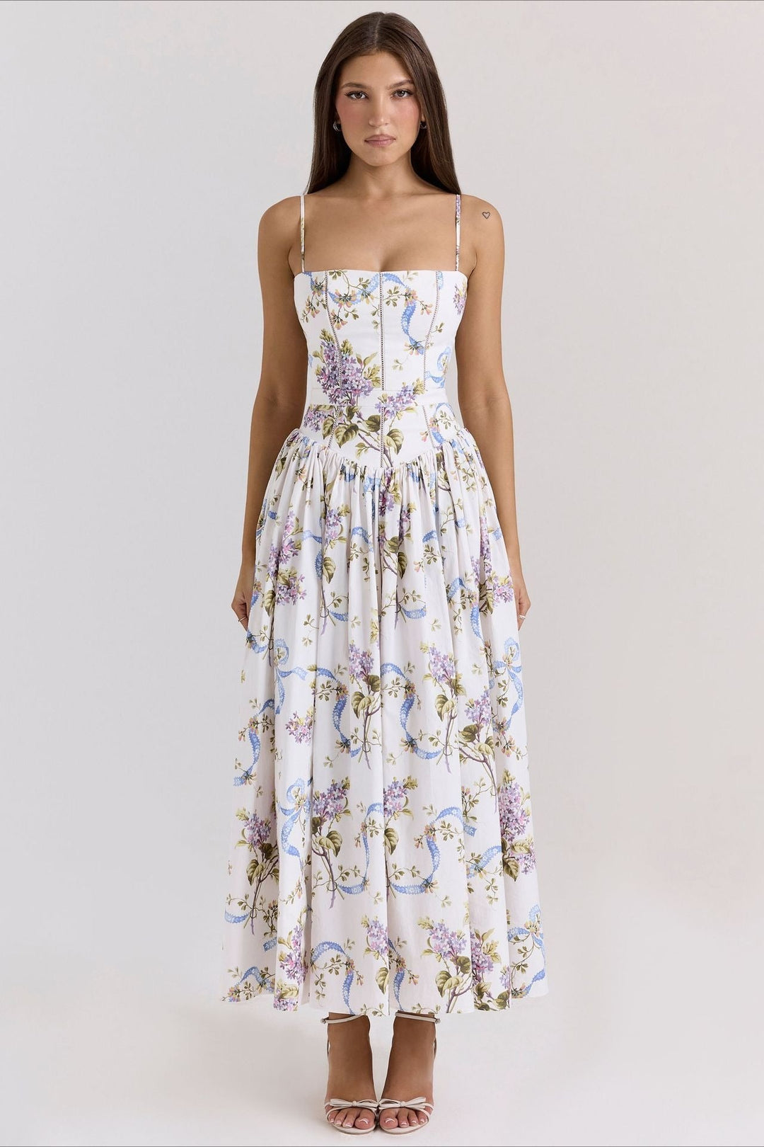 Damen Elegantes Gestuftes A-Linien Ärmelloses Blumenkleid – Sommerkleid