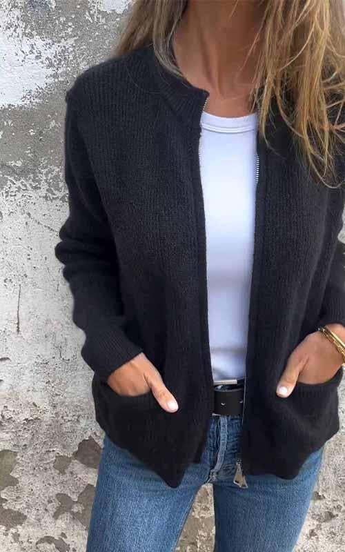 Women’s cardigan with a crew neck and zipper