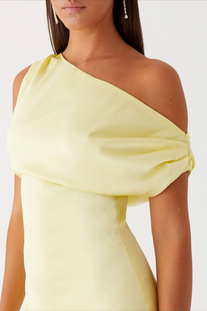 Women's Solid Color Maxi Dress with Asymmetric Neckline – Evening Dress