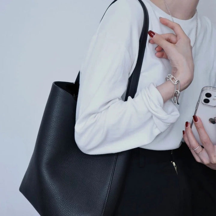 Large vegan leather beach bag – brown, sturdy & stylish