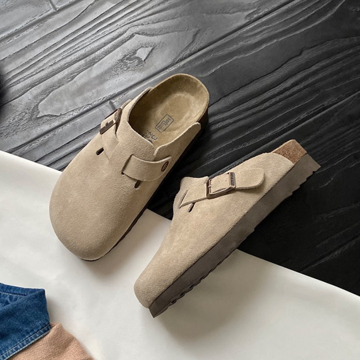 Slippers made of vegan leather – Handmade & Comfortable