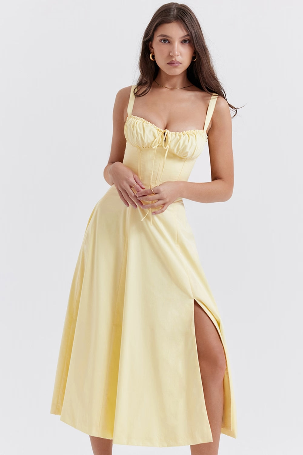 Elegant sleeveless women's party dress with floral pattern, slit, and sweetheart neckline