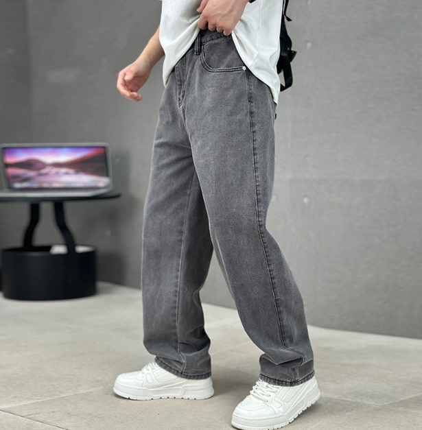 Men's Straight Cut Blue Jeans - Classic Casual Denim Pants