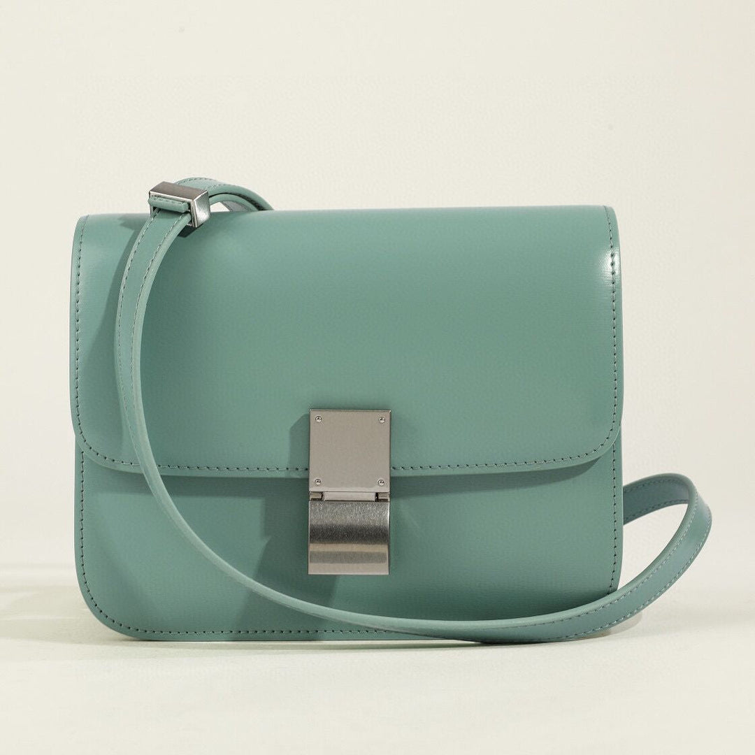 Women's Shoulder Bag – Vegan Leather – Compact Design Bag