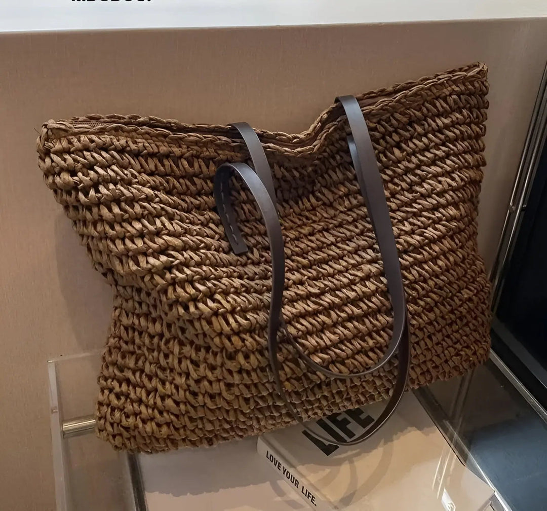 Boho women's bag – handwoven beach bag with tassels & details