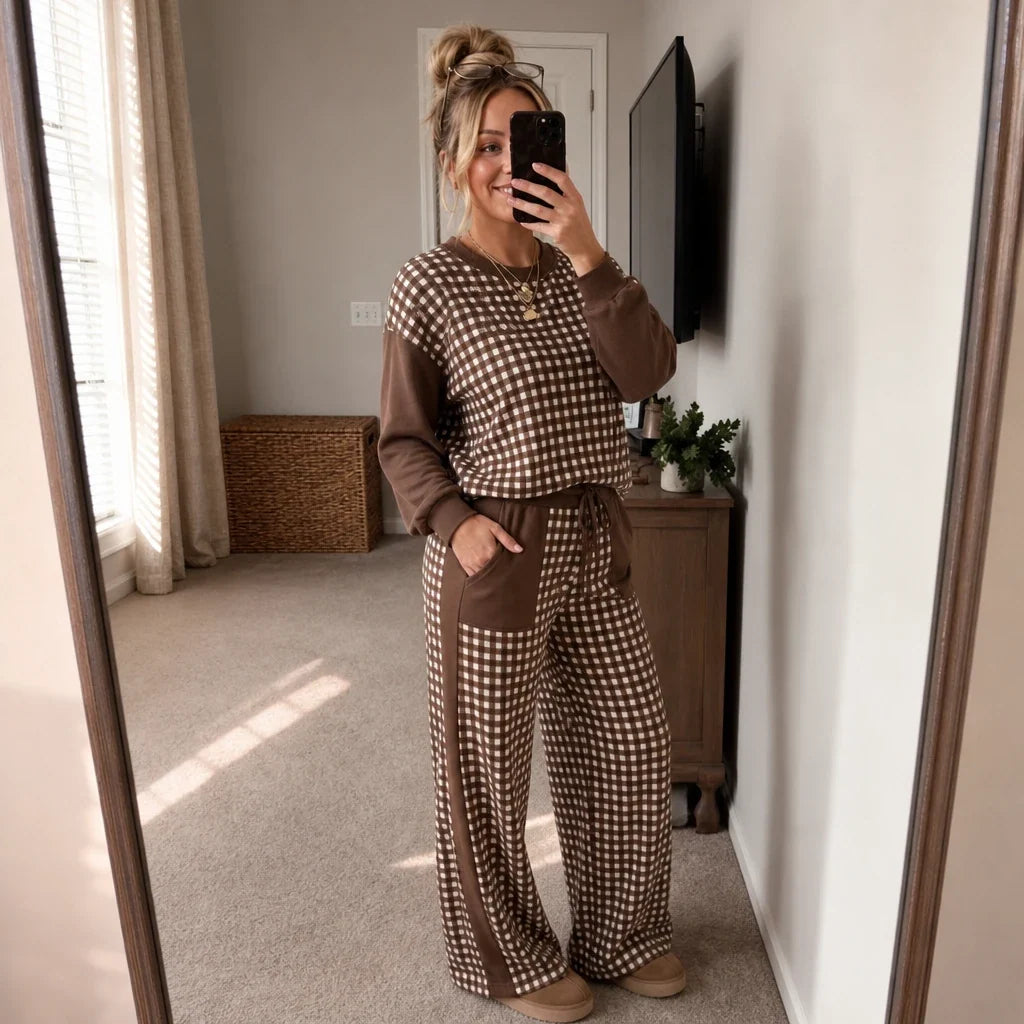 Two-piece set with a long-sleeved top and wide-leg pants in a check pattern