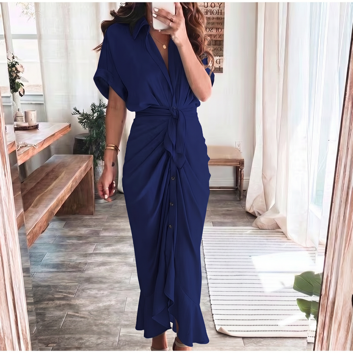 Robe midi pour femmes en coton avec coupe ajustée et patte de boutonnage