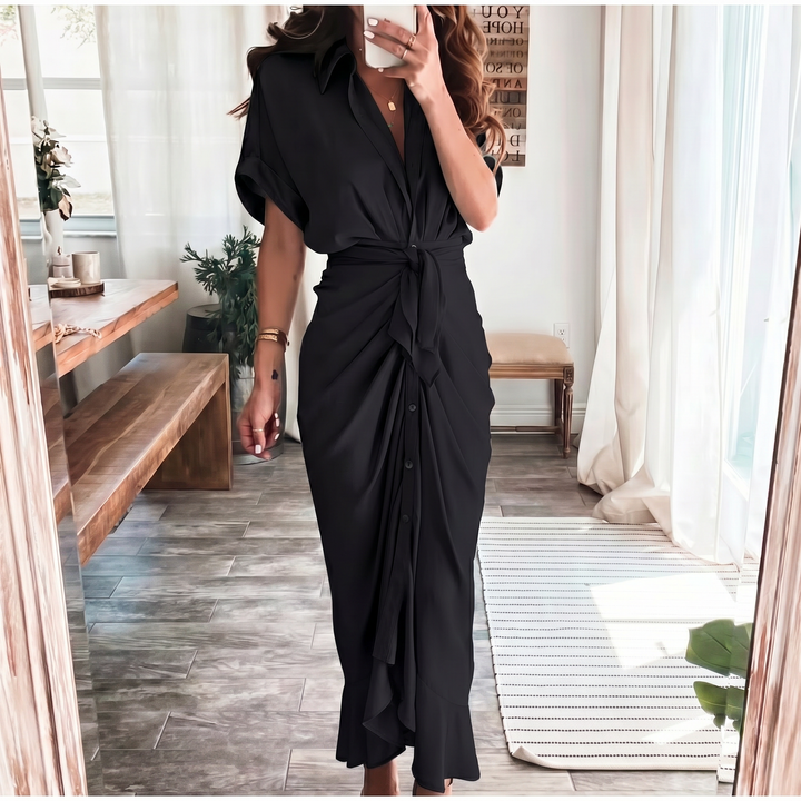 Robe midi pour femmes en coton avec coupe ajustée et patte de boutonnage