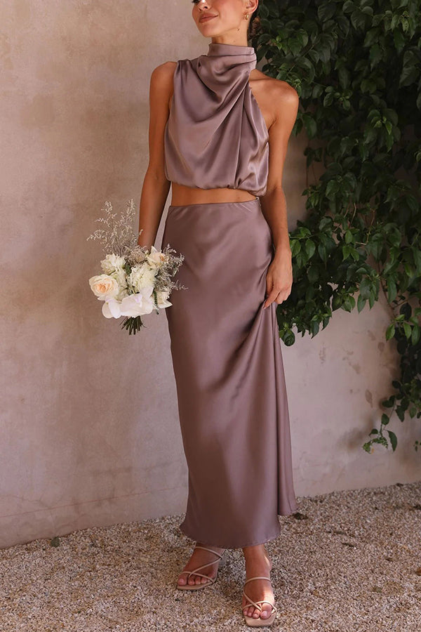 Women's two-piece set made of satin – Elegant co-ord set with blouse and pants