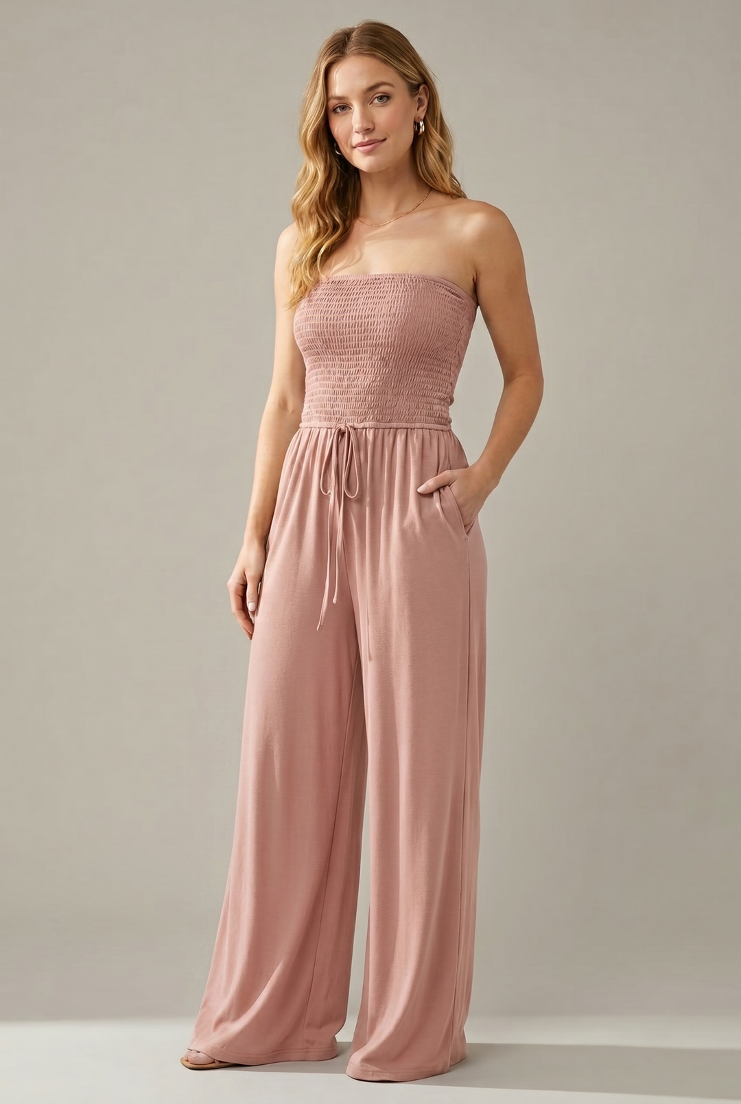 Schulterfreier Smock-Jumpsuit – Rosa
